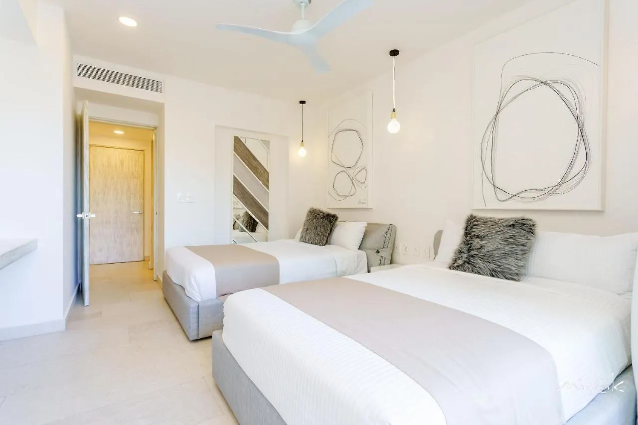 Aldea Thai L Resort-Style Pool & Gym Playa del Carmen