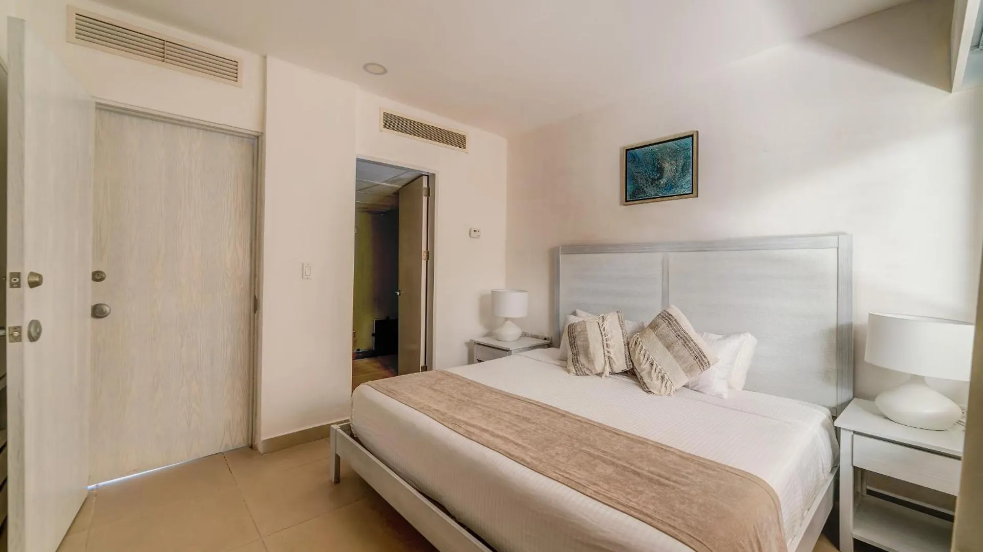 Aldea Thai L Resort-Style Pool & Gym Playa del Carmen Apartment