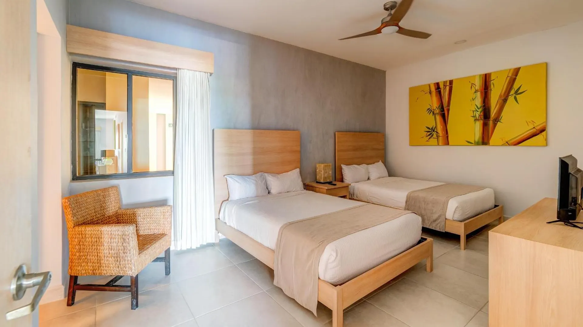 Aldea Thai L Resort-Style Pool & Gym Playa del Carmen 0*,