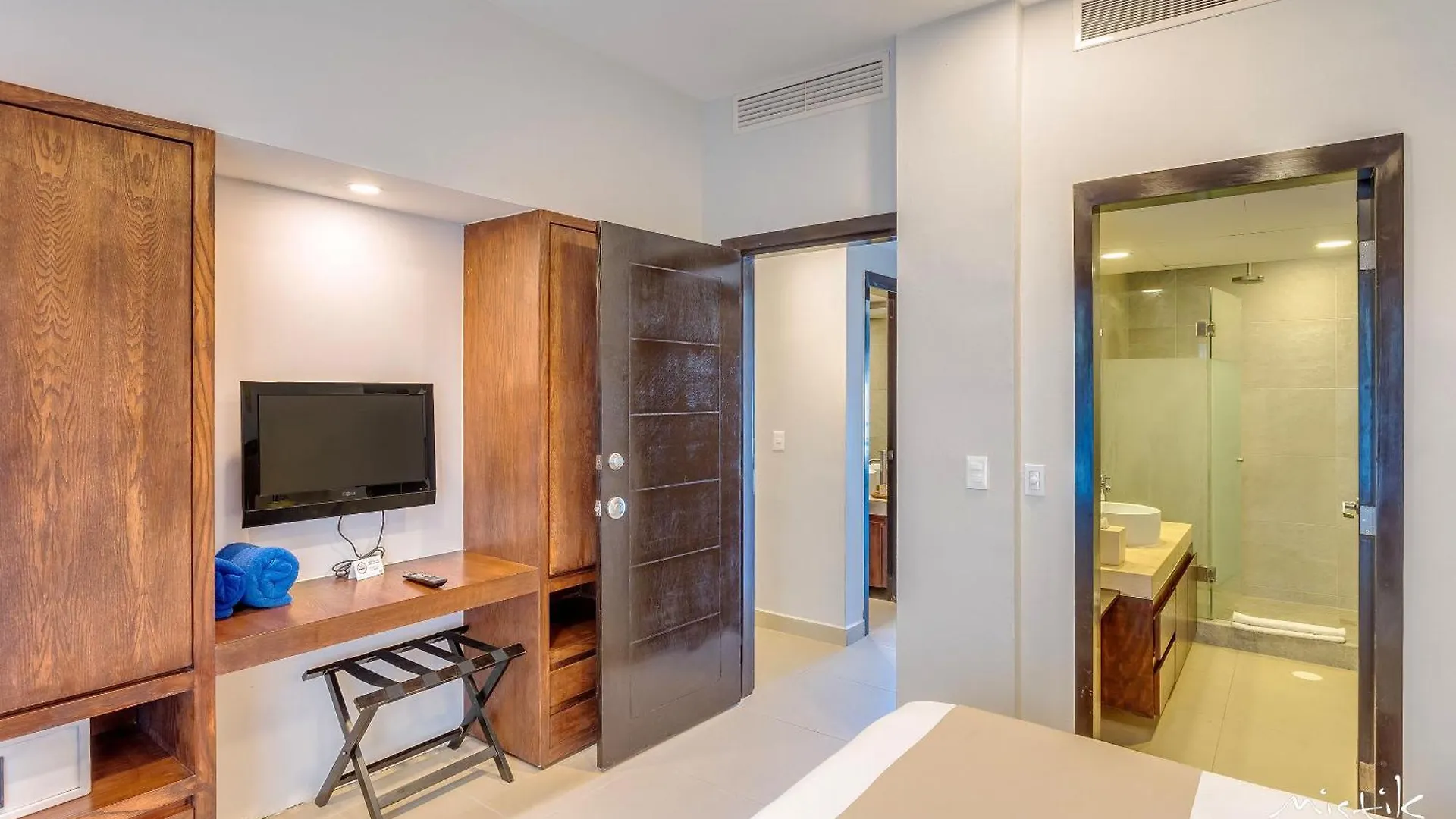 Aldea Thai L Resort-Style Pool & Gym Playa del Carmen Mexico