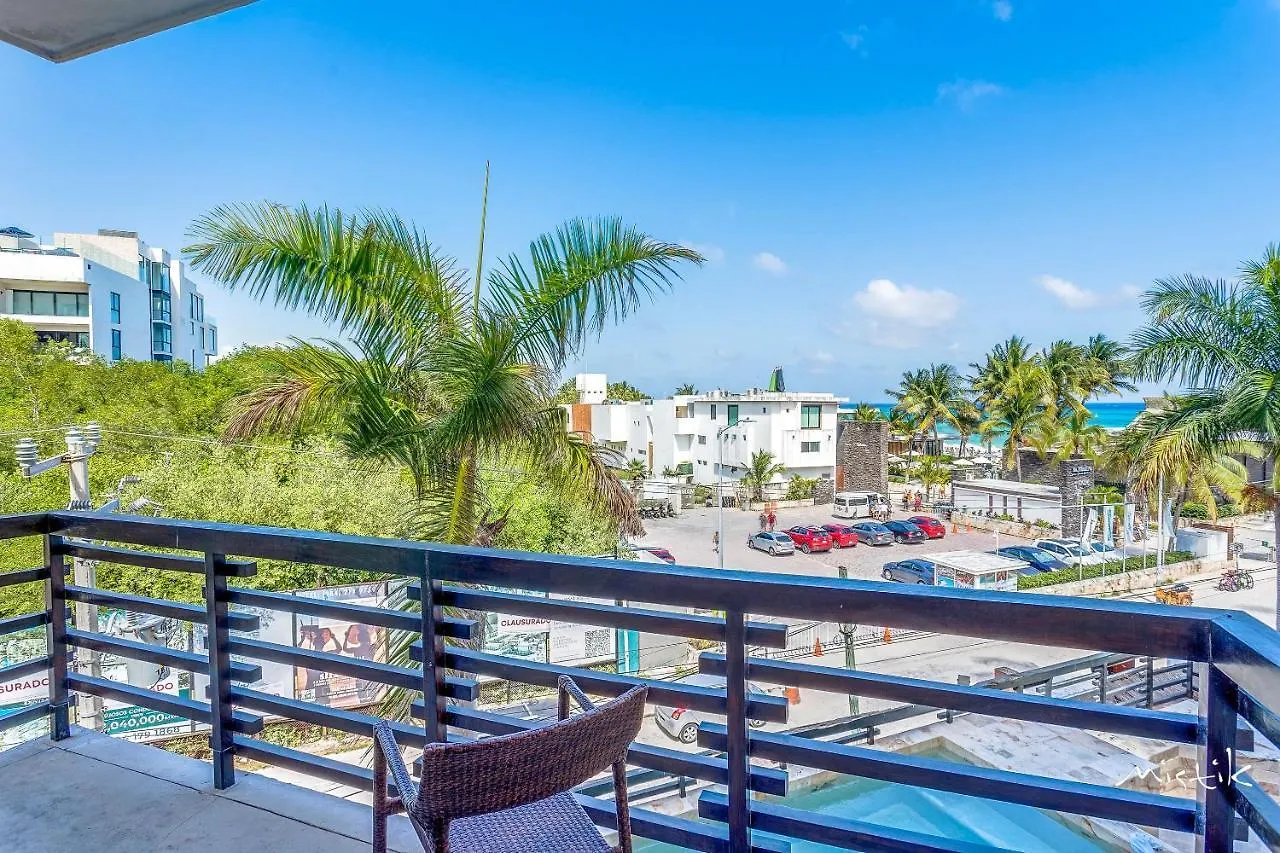 Aldea Thai L Resort-Style Pool & Gym Playa del Carmen